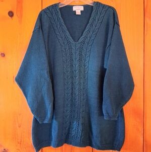 Venezia Vitale Cable Knit V-Neck Sweater